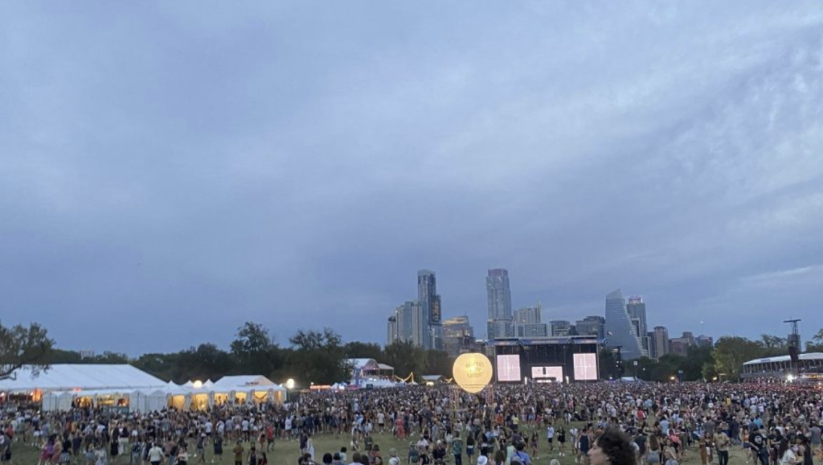 The+Austin+City+Limits+Music+Festival%2C+a+key+Austin+tradition%2C+occurs+over+two+weekends+every+October.+The+festival+hosts+approximately+450%2C000+people+each+year.+